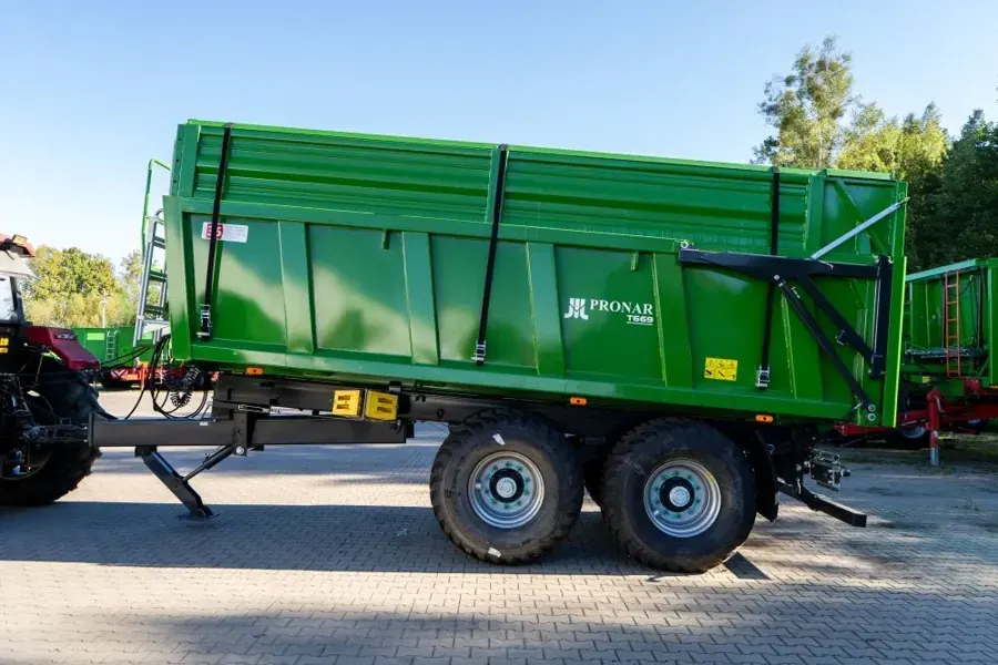 PRONAR T669